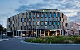 Holiday Inn Express & Suites Monheim Am Rhein By Ihg